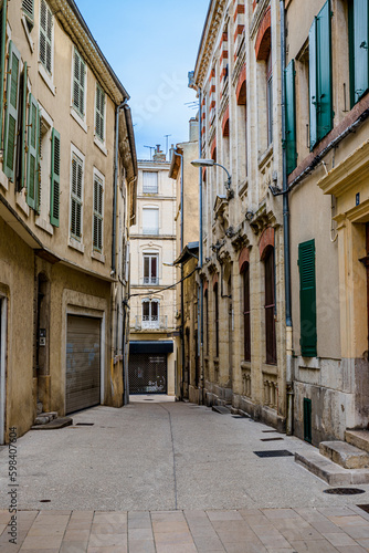 Fototapeta Naklejka Na Ścianę i Meble -  Dans les rues de Valence
