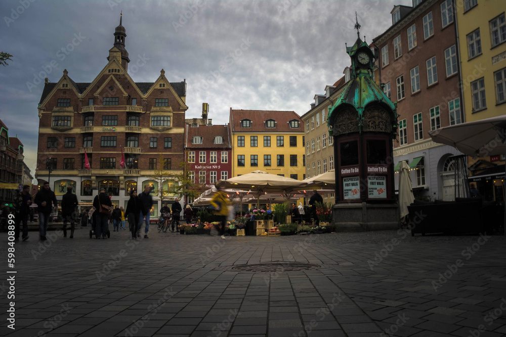 Fototapeta premium crowded square in copenhagen downtown