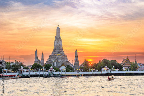 Bangkok, Wat Arun during sunset
