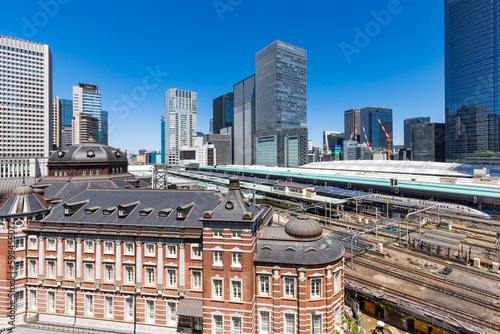 (東京都ｰ都市風景)青空と東京駅周辺の風景１０