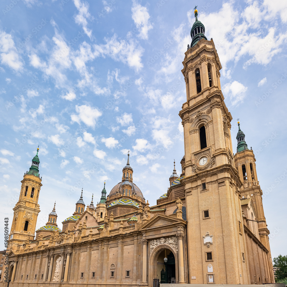 Impressive basilica of the Virgen del Pillar in the tourist city of Zaragoza, Spain.