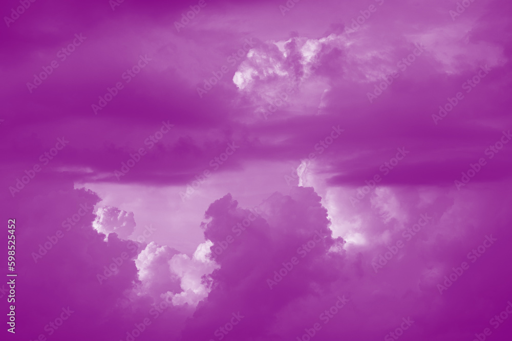Obraz premium Beautiful violet clouds and sky. Abstract nature background.