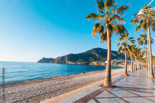 Fotografia View to beautiful Albir town with main boulevard promenade, seaside beach and Mediterranean sea