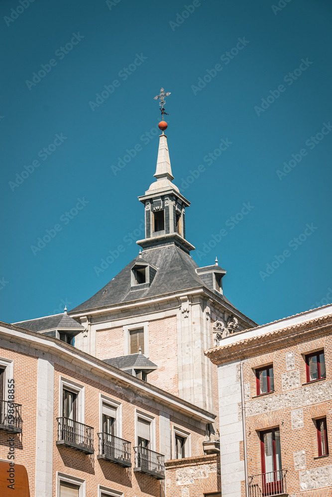 Obraz premium church of our person of our person in the center of the city