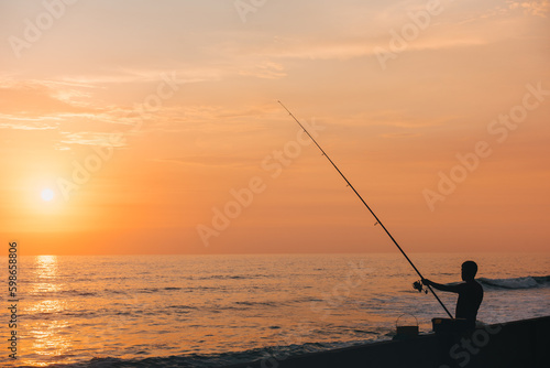 Fishing at sunset © Sergio Garcia
