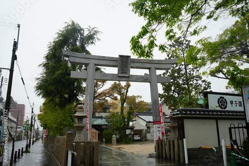 Susanoo Shrine in Osaka: Traditional Shinto Architecture and Serene Shrine Grounds, Japan - 大阪の素盞雄神社 伝統的な木造社殿と静寂な境内の風景