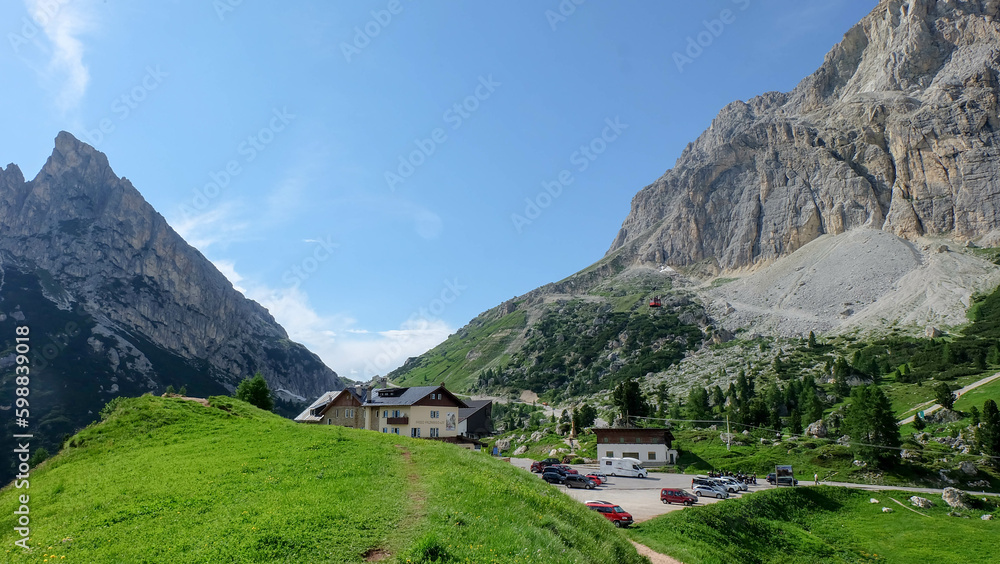 Dolomiten und Südtirol in den Alpen - Italien Dolomiten und Südtirol in den Alpen - Italien