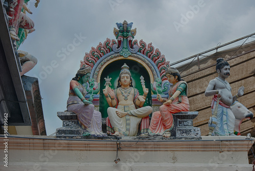 The Sri Mariamman Temple is Singapore's oldest Hindu temple.
