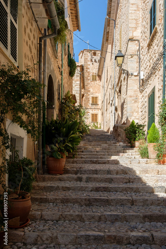 Gasse in Fornalutx  Mallorca  Spanien