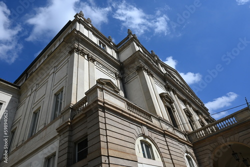 ミラノ　スカラ座　歴史的な建造物