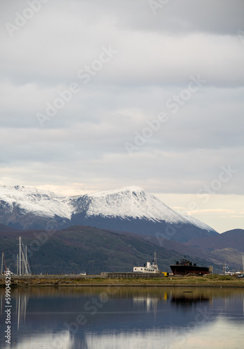 Paisaje de la ciudad de Ushuaia, Tierra del Fuego, Argentina © TC2412