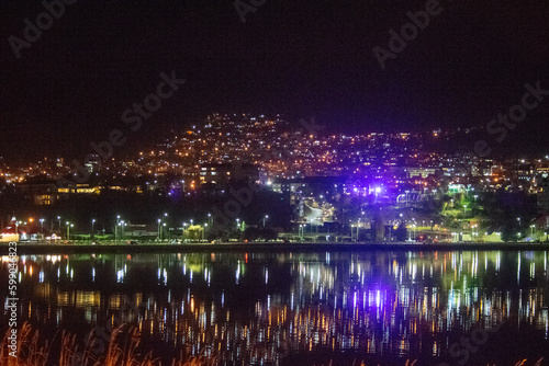 Luces de la ciudad de Ushuaia. Argentina