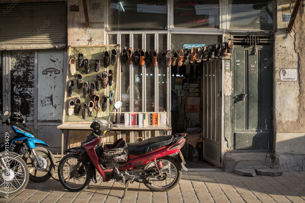 ISFAHAN, IRAN AUGUST 20, 2018 Motorcycles standing in front og a