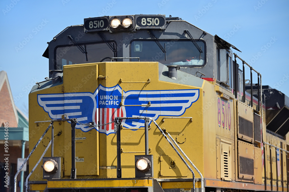 Closeup of the lead locomotive heading an Union Pacific Railroad ...