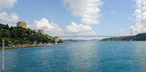 Obraz na płótnie The second bridge on the Bosphorus, Fatih Sultan Mehmet Bridge and Rumeli Fortress w salonie