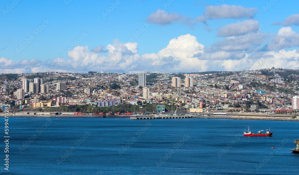 Vista panorâmica de Valparaiso, litoral chileno.