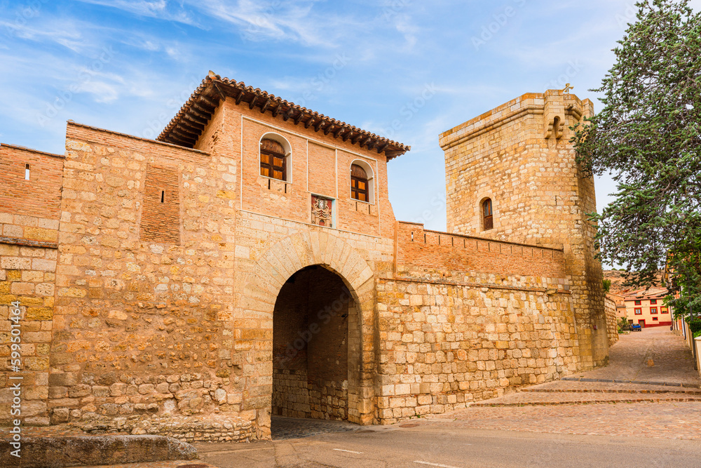 View of the Puerta Alta, gate to Daroca in Aragón, Spain