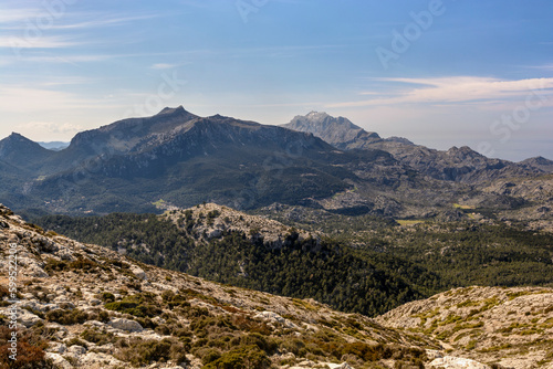 Blick vom Puig Tomir auf die Gipfel Puig Major und Puig de Massanella, Mallorca, Balearen, Spanien