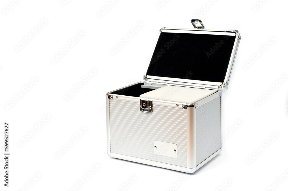 Nickel-plated metal chest with a lock for CDs or other things and jewelry. Nickel-plated metal chest with a lock for CDs or other things and jewelry.