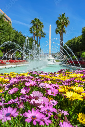 Fotografía Peaceful fountains on Rambla street in Almeria, Spain on March 19, 2023