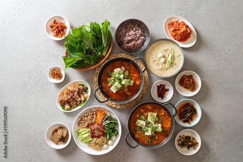 Korean food dish meal kimchi soup soy bean paste soup Grilled Pork Belly Spicy Mixed Noodles Spicy jjolmyeon cold bean-soup noodles
