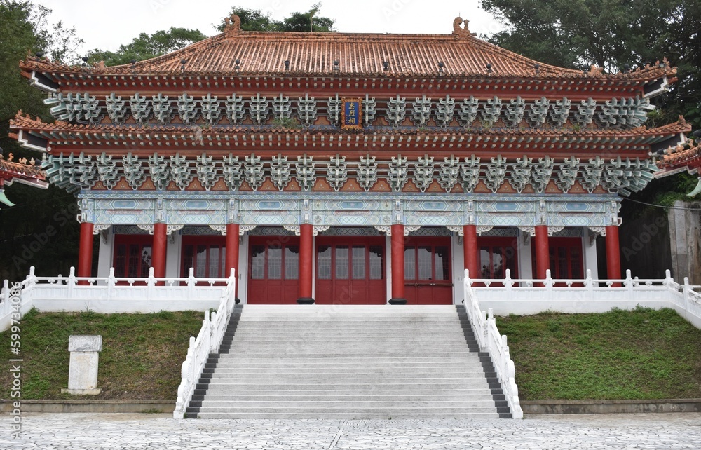 Obraz premium Traditional temple in the Taroko Gorge in Taiwan