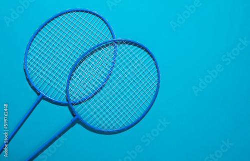 Badbintion rackets on blue bright background © splitov27
