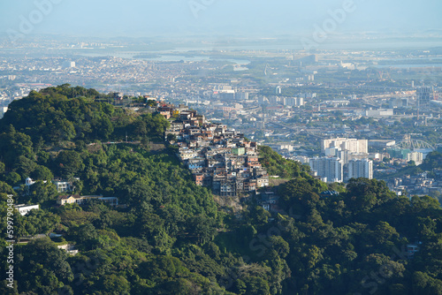 Obraz na plátně A colorful favela overlooking the Atlantic ocean in Rio de Janeiro