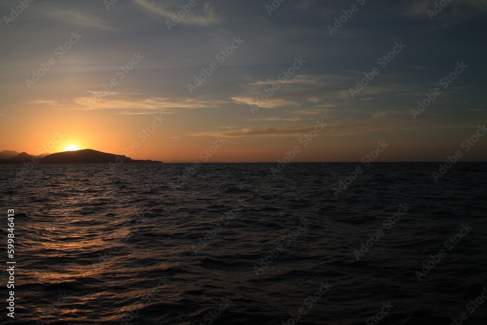 Obraz premium sunset over the sea