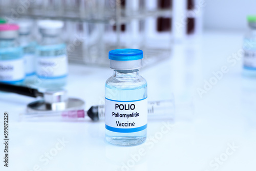 Foto POLIO vaccine in a vial, immunization and treatment of infection