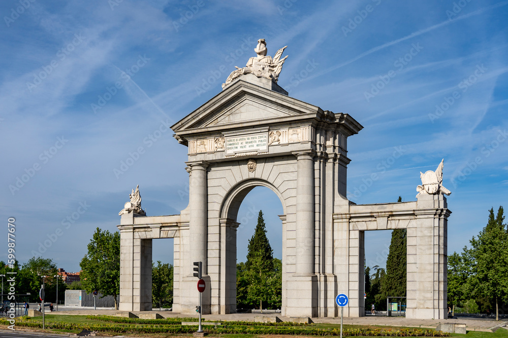 Obraz premium Saint Vicente's Door in Madrid