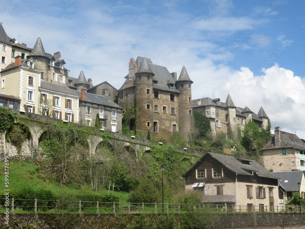 Uzerche, Corrèze, Aquitaine, France, Vézère, Cité de Caractère, Limousin.