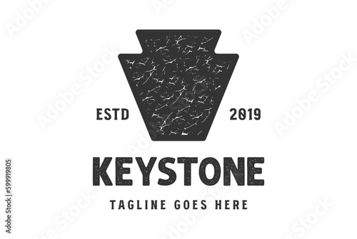 Vintage Rustic Retro Keystone Brick Logo Design