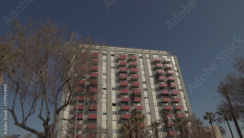 Edificio en primera linea del mar en Barcelona