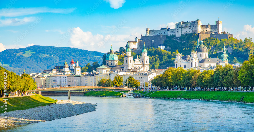 Obraz premium Salzburg old town skyline, Austria