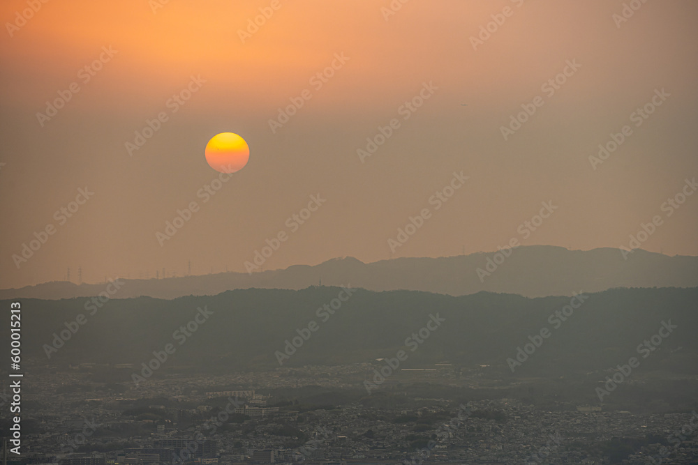 Fototapeta premium 奈良 - 【 若草山の夕暮れ】
