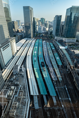 夕暮れの東京駅　神田駅側から新橋方面 photo