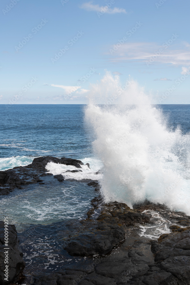 Ocean Waves Crashing on Rocks, La Réunion, France Ocean Waves Crashing on Rocks, La Réunion, France