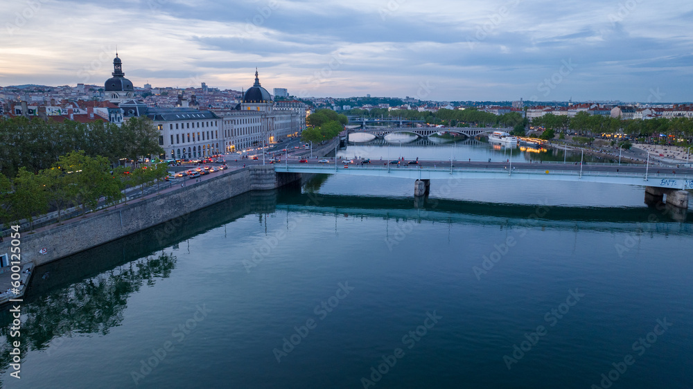 Obraz premium Vue sur Lyon