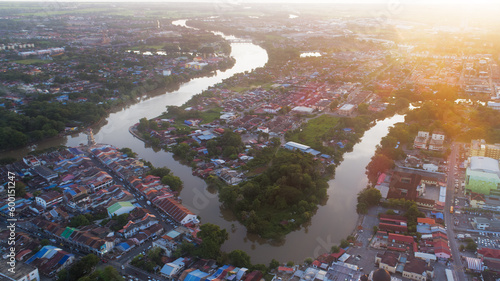 Фотография Aerial view of Alor Setar town with beautiful clouds in the evening