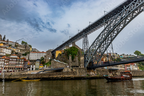 Vue sur Ribeira depuis un Rabelos à Porto