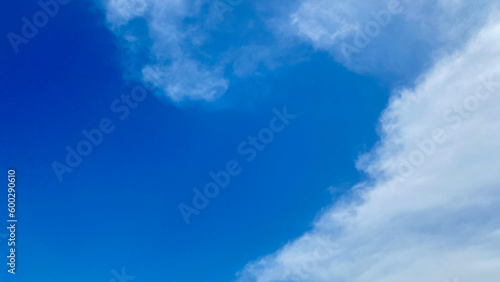 Blue sky and clouds wallpaper image