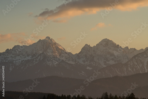 Alpy panorama widok z Buching o zachodzie słońca © Waclaw
