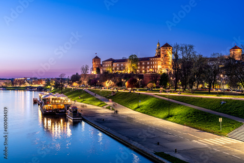 Wawel nocą