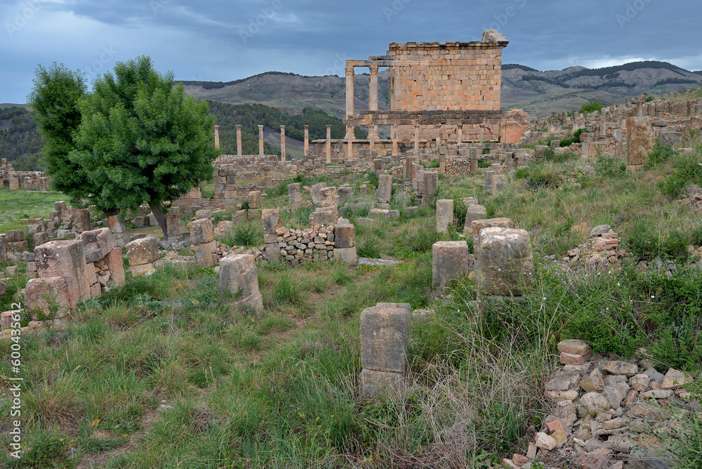 ANCIENT ROMAN AND EARLY CHRISTIAN RUINS IN THE ARCHEOLOGICAL SITE OF DJEMILA IN ALGERIA