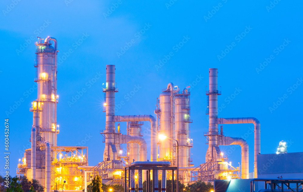 Fototapeta premium petrochemical plant at twilight time