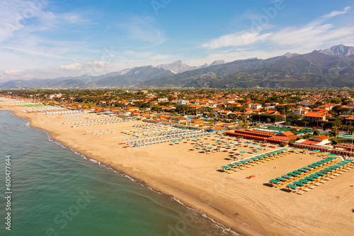 forte dei marmi coast view