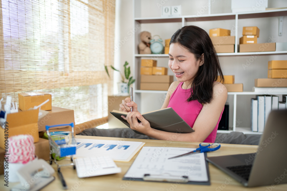 Online selling business, Small business owners are checking inventory in order to prepare them for proper delivery to customers, Online shopping SME entrepreneur, Delivery of goods to consumers. Online selling business, Small business owners are checking inventory in order to prepare them for proper delivery to customers, Online shopping SME entrepreneur, Delivery of goods to consumers.