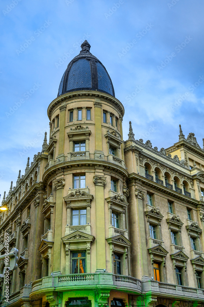 Fototapeta premium Building architecture in Gran Via, Madrid, Spain