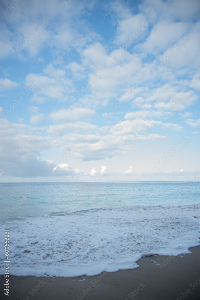 Fototapeta premium Sea and Clouds